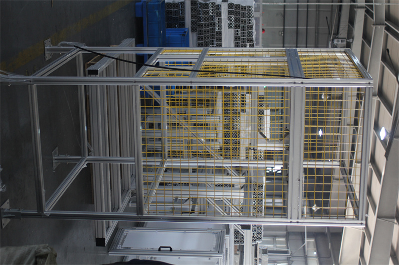 定做鋁型材車間防護(hù)欄